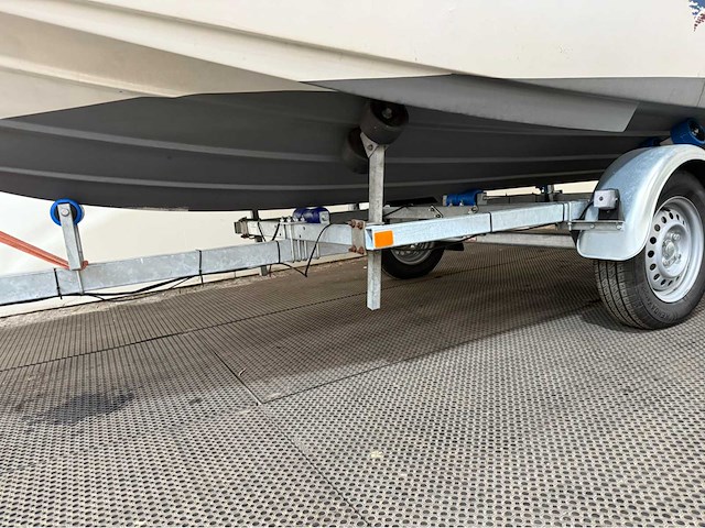 Aquamar - first - suzuki 60 pk - inclusief trailer - consoleboot en visboot - - afbeelding 1 van  3