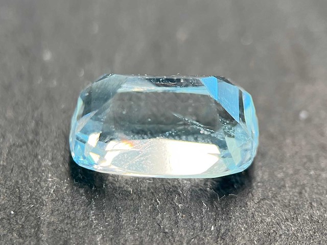 Aquamarijn 8.84 carat natuurlijke aquamarijn - afbeelding 2 van  4