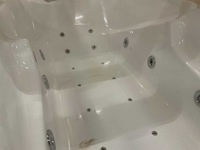 Aquamass varech mixactiv 6+6+12 jets 180x80cm bad met whirlpoolsysteem - afbeelding 1 van  4