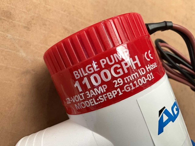 Aquila 1100gph bilge pump - afbeelding 2 van  3
