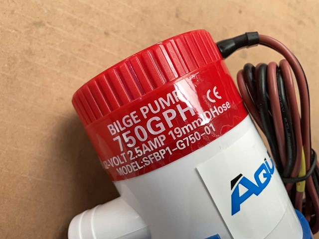 Aquila 750gph bilge pump - afbeelding 2 van  3