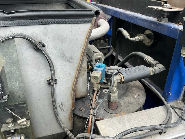 Aquilla - - high pressure-cleaner - 2009 - afbeelding 18 van  26