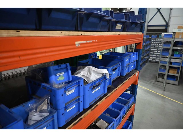 Ar palletstelling inclusief voorraad (rvs) lasbochten, ssi schäfer magazijnbakken en rvs machine toebehoren - afbeelding 10 van  15