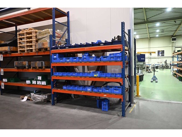 Ar palletstelling inclusief voorraad (rvs) lasbochten, ssi schäfer magazijnbakken en rvs machine toebehoren - afbeelding 1 van  15
