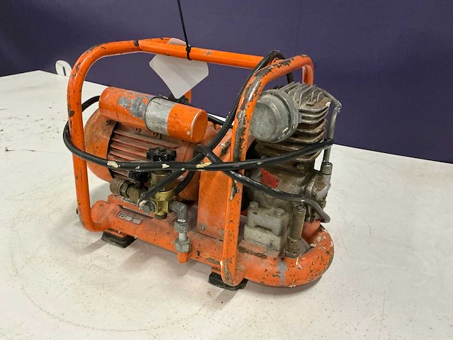 Ara luchtcompressor - afbeelding 1 van  5