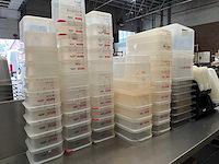 Araven voedselbakken en diverse deksels (52x) - afbeelding 1 van  6