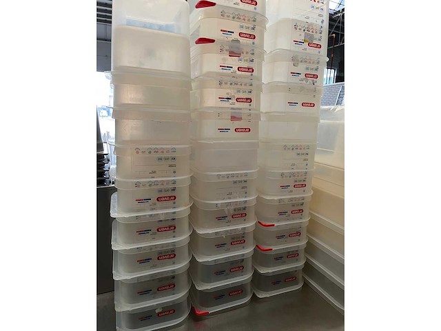 Araven voedselbakken en diverse deksels (52x) - afbeelding 2 van  6