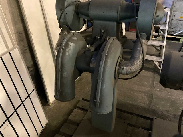 Arboga epu 310 slijpmachine - afbeelding 7 van  8