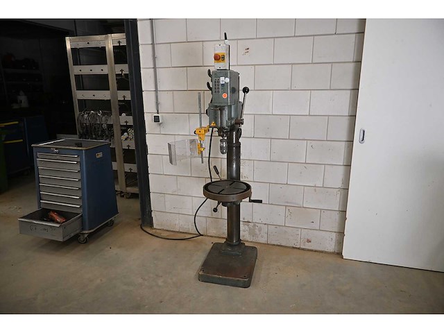 Arboga g2508 kolomboormachine - afbeelding 1 van  6