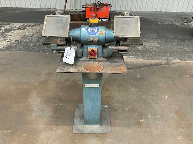 Arboga maskiner werkbankslijpmachine - afbeelding 2 van  4