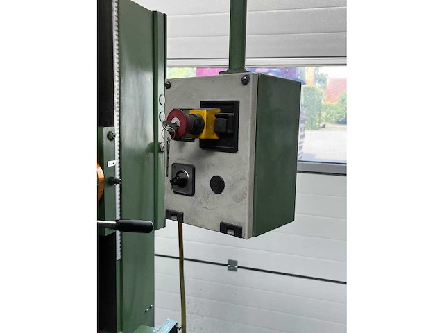 Arboga ufb 3008 kolomboormachine - afbeelding 6 van  8