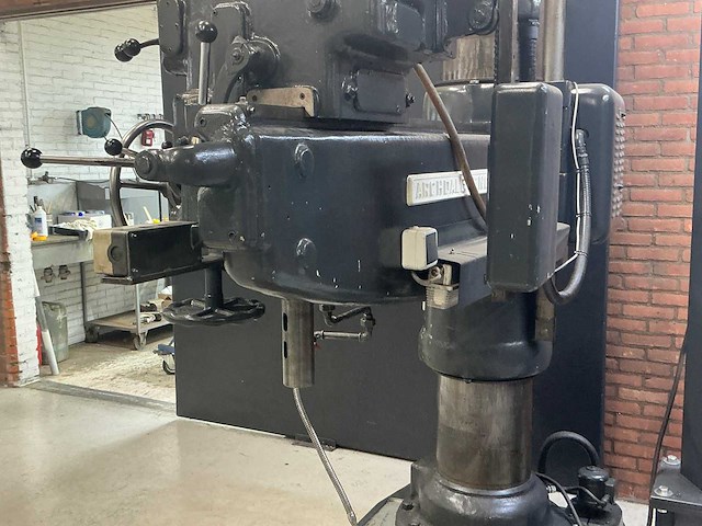 Archdale rd8820 industriële radiaalboormachine - afbeelding 14 van  36
