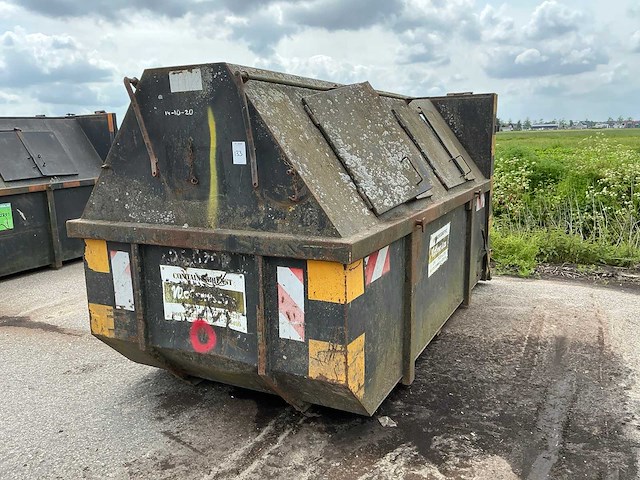 Archief afvalcontainer - afbeelding 1 van  3