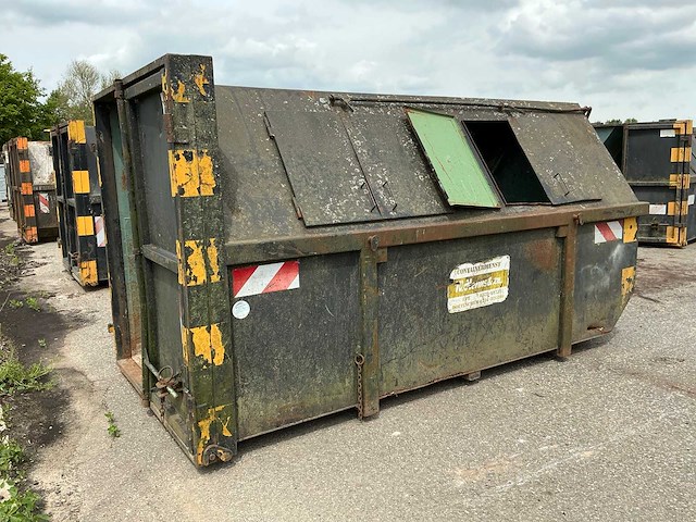 Archief afvalcontainer - afbeelding 3 van  3