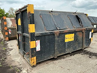 Archief afvalcontainer - afbeelding 3 van  4