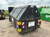 Archief afvalcontainer - afbeelding 2 van  4