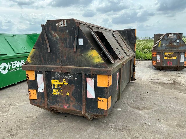 Archief afvalcontainer - afbeelding 1 van  4