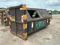 Archief afvalcontainer - afbeelding 3 van  4
