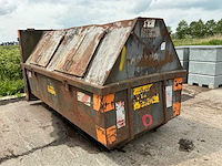 Archief afvalcontainer - afbeelding 2 van  4