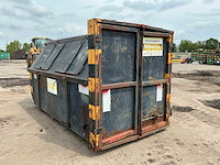 Archief afvalcontainer - afbeelding 4 van  4