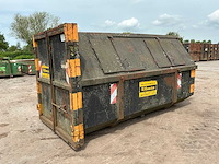 Archief afvalcontainer - afbeelding 3 van  5