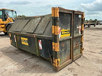 Archief afvalcontainer - afbeelding 4 van  5
