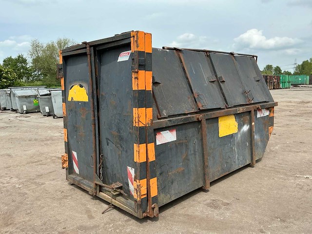 Archief afvalcontainer - afbeelding 3 van  5