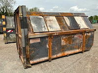 Archief afvalcontainer - afbeelding 3 van  4