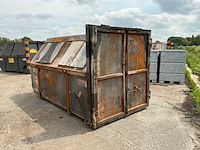 Archief afvalcontainer - afbeelding 4 van  4