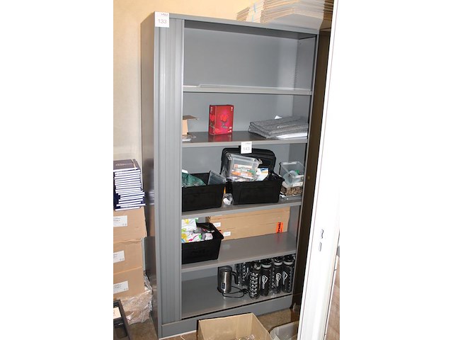 Archiefkast ahrend met 2 roldeuren. afmeting 120 x 45 x 195 cm. let op: exclusief inhoud. - afbeelding 3 van  3