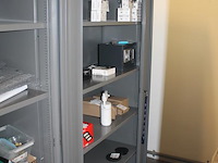 Archiefkast ahrend met 2 roldeuren. afmeting 120 x 45 x 195 cm. sleutel aanwezig. let op: exclusief inhoud. - afbeelding 3 van  3