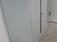 Archiefkast manutan met twee roldeuren, afm. 90 x 45 x 95 cm. - afbeelding 2 van  3
