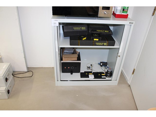 Archiefkast manutan met twee roldeuren, afm. 90 x 45 x 95 cm. - afbeelding 3 van  3