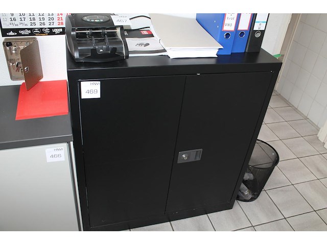 Archiefkast met 2 deuren. afmeting 90 x 40 x 100 cm. - afbeelding 1 van  2