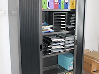 Archiefkast met 2 roldeuren. afmeting 120 x 45 x 198 cm. let op: exclusief inhoud. - afbeelding 3 van  3