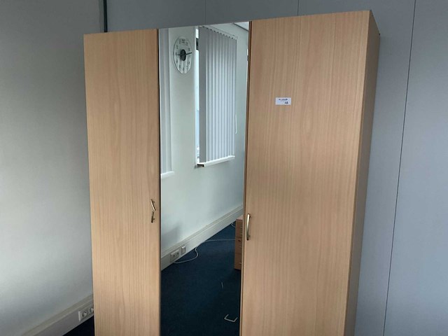 Archiefkast met bureau - afbeelding 3 van  8