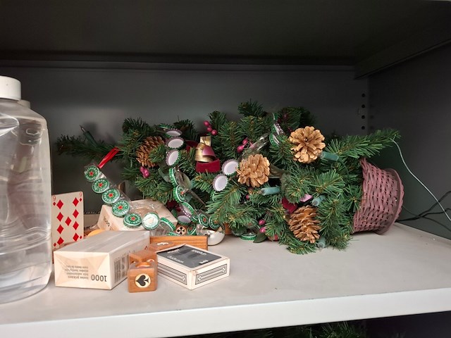 Archiefkast met decoratiemateriaal - afbeelding 2 van  5