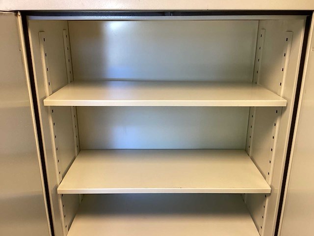 Archiefkast met dubbelbaard sleutelslot - afbeelding 8 van  10