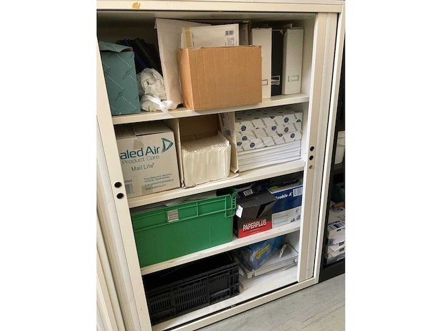 Archiefkast met inhoud (2x) - afbeelding 4 van  4