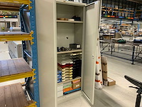 Archiefkast met inhoud (2x) - afbeelding 1 van  6