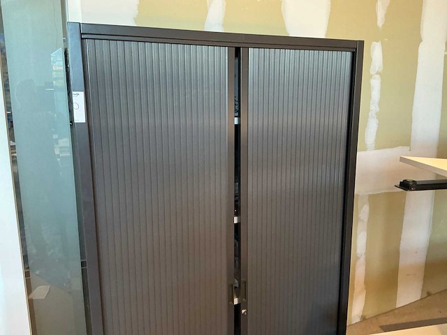Archiefkast met inhoud - afbeelding 2 van  2
