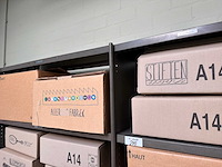 Archiefkast met inhoud - afbeelding 3 van  3