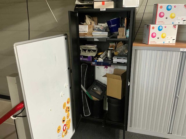 Archiefkast met inhoud - afbeelding 3 van  6