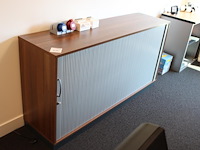 Archiefkast met roldeur. afmeting 160 x 42 x 82 cm. - afbeelding 1 van  2