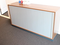 Archiefkast met roldeur. afmeting 160 x 42 x 82 cm. - afbeelding 2 van  2