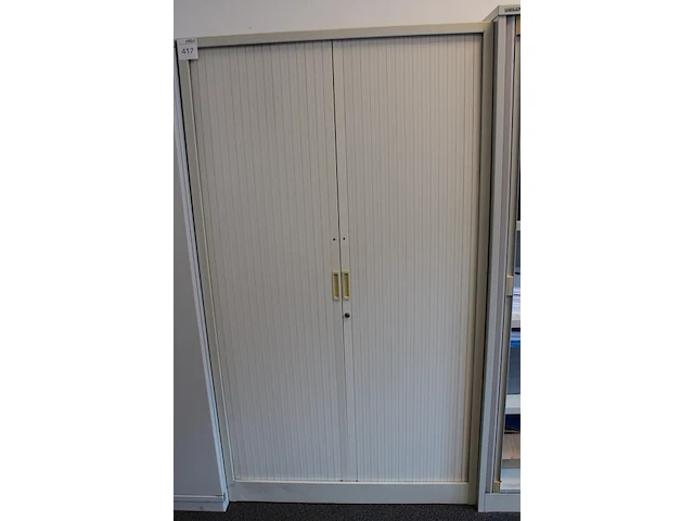 Archiefkast met twee roldeuren , afm. 110 x 45 x 194 cm. - afbeelding 2 van  3