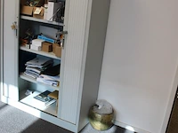 Archiefkast met twee roldeuren, afm. 120 x 48 x 198 cm. - afbeelding 3 van  3