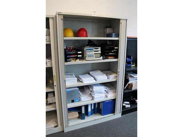 Archiefkast met twee roldeuren , afm. 120 x 50 x 197 cm. - afbeelding 2 van  2