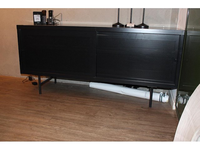 Archiefkast met twee schuifdeuren. afmeting 155 x 40 x 71 cm. - afbeelding 2 van  2