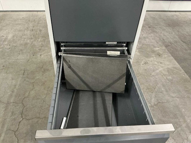 Archiefkast - afbeelding 8 van  9